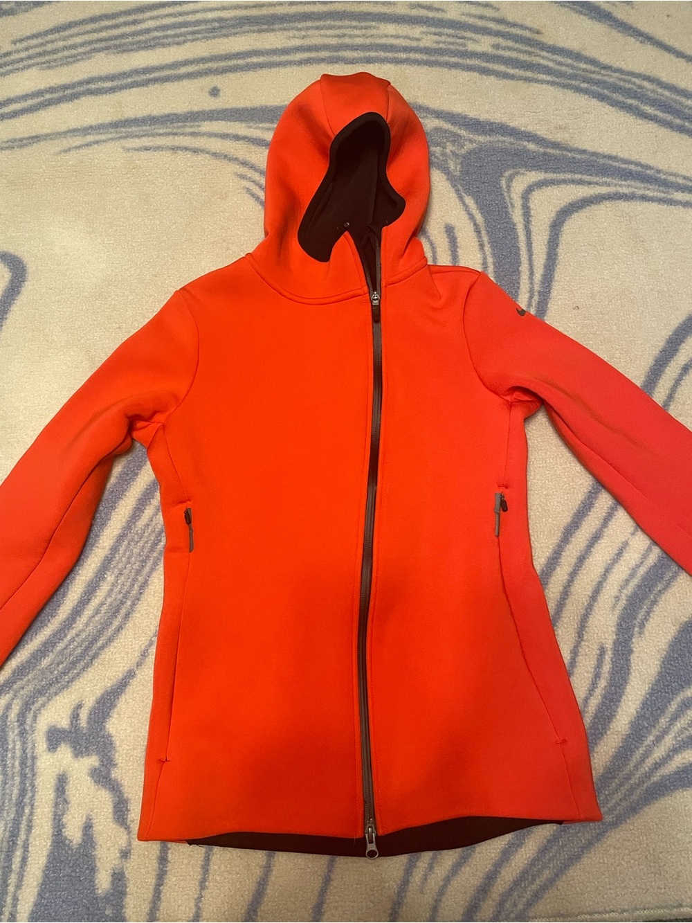 Nike Therma-Fit Women's Red Hooded Running Performance Jacket
